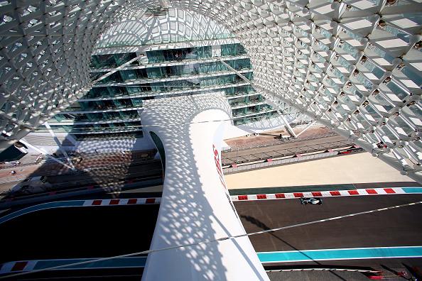 F1 Abu Dhabi – Hamilton campion mondial; Tur după tur