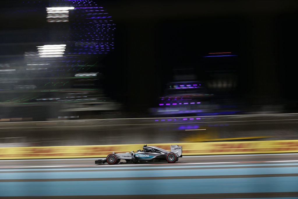 Formula 1 Abu Dhabi: Rosberg în pole în fața lui Hamilton